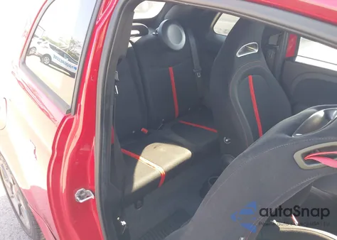 2013 Fiat 500C Abarth z USA, uszkodzony, nr VIN 3C3CFFJH3DT727956